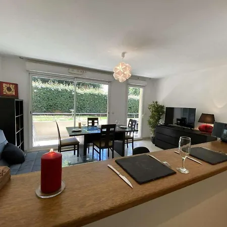 3p Avec Terrasse Et Garage, A 10min Des Plages De Juan-les-pins - Fr-1-252-171 Apartment