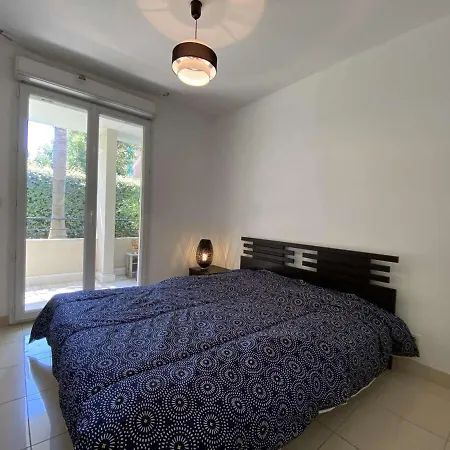 3p Avec Terrasse Et Garage, A 10min Des Plages De Juan-les-pins - Fr-1-252-171 아파트 앙티브